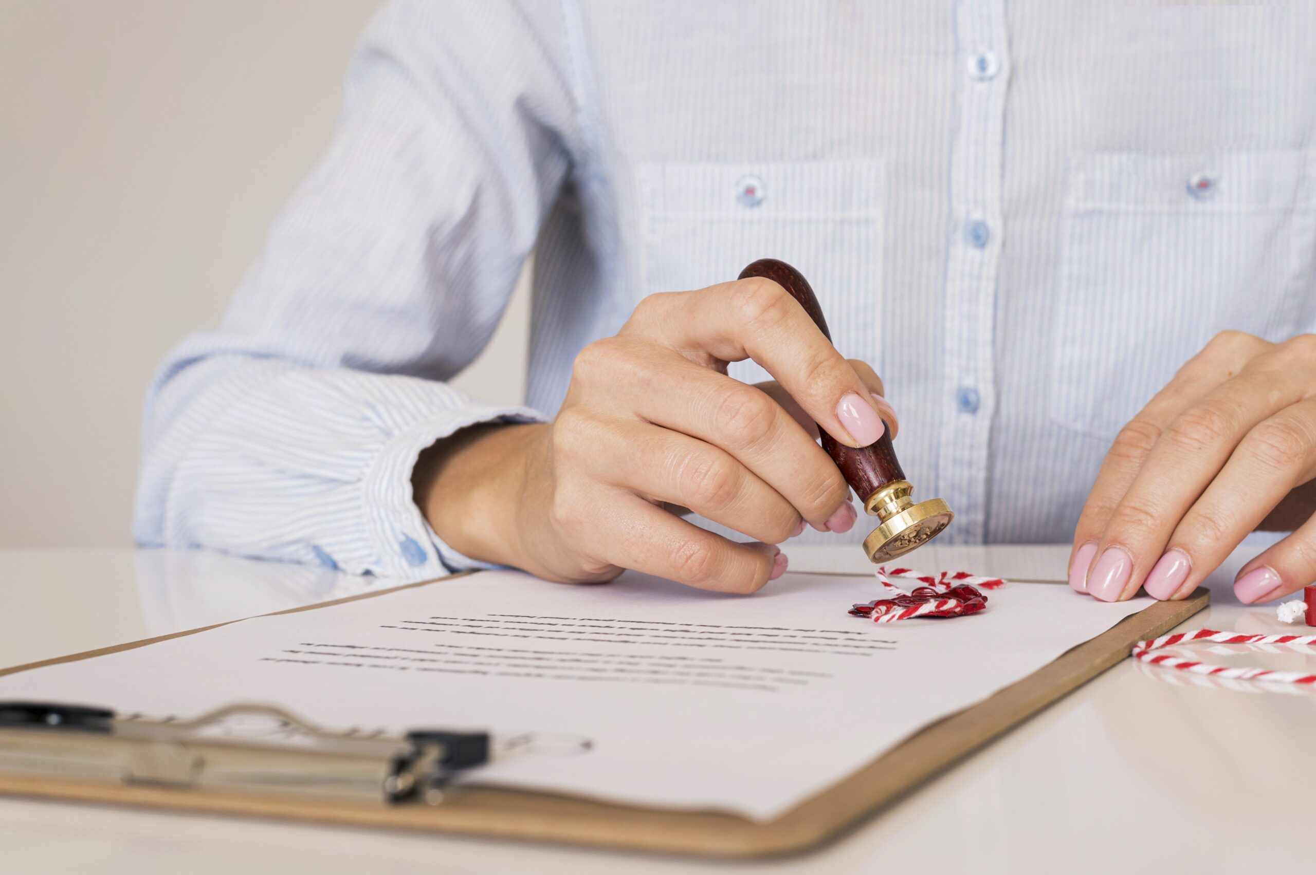 Usluge-sudski prevodilac-sa-overom-bez-overe